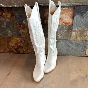 White Western Cowboy Boots